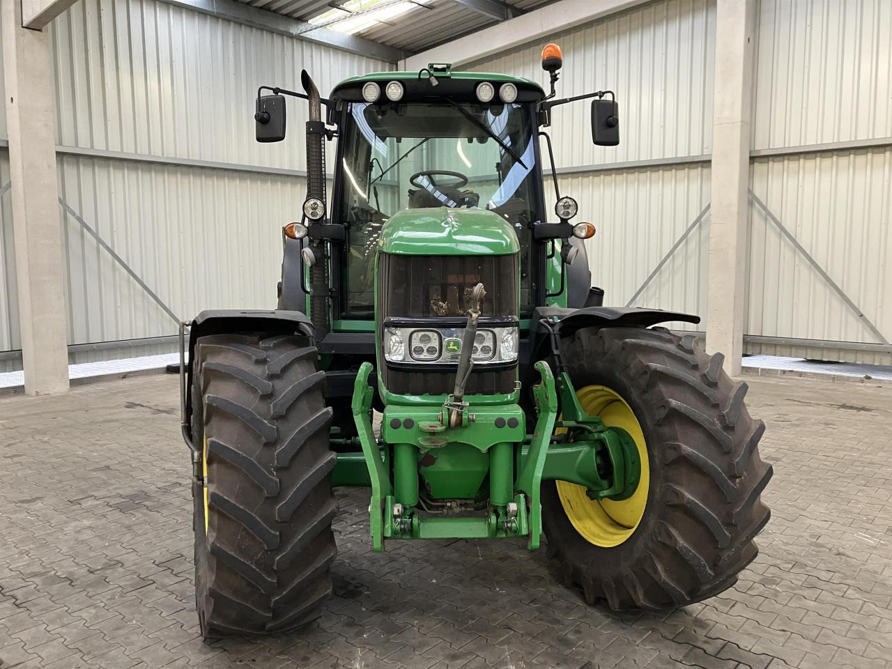 John Deere 6830 Premium - טרקטור חקלאי: תמונה 3 John Deere 6830 Premium - טרקטור חקלאי: תמונה 3