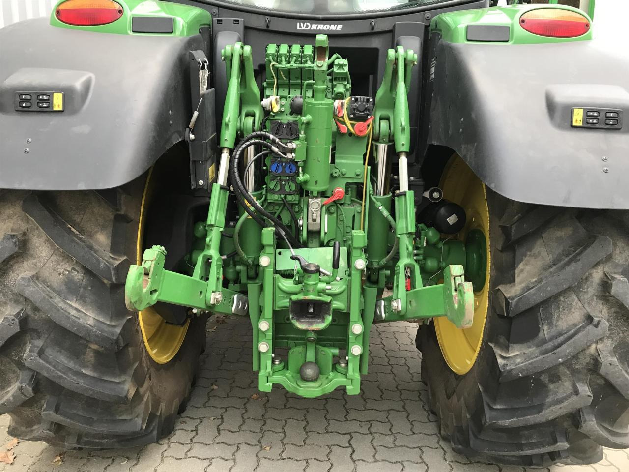 טרקטור חקלאי John Deere 6R 155: תמונה 6