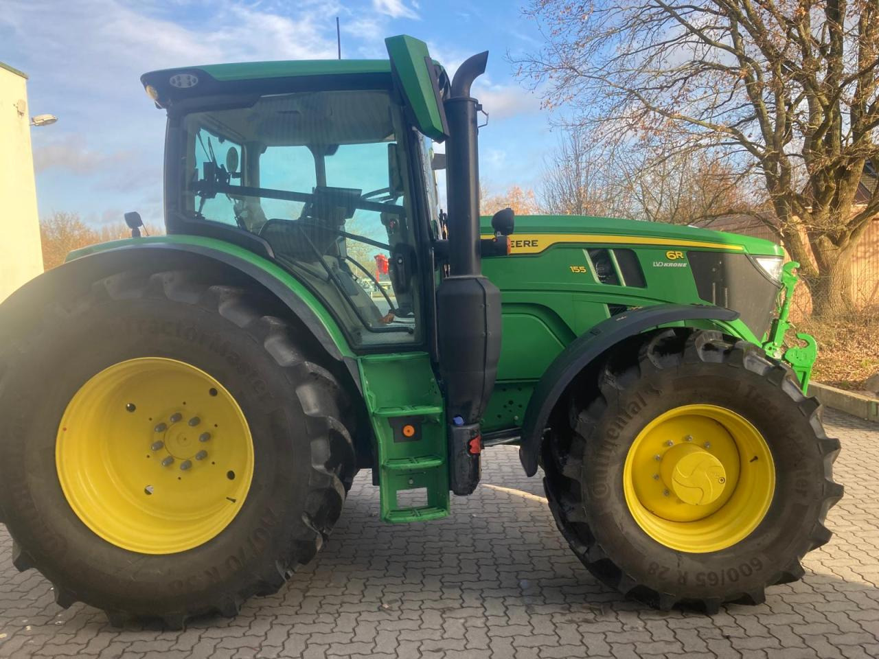John Deere 6R 155 - טרקטור חקלאי: תמונה 2 John Deere 6R 155 - טרקטור חקלאי: תמונה 2