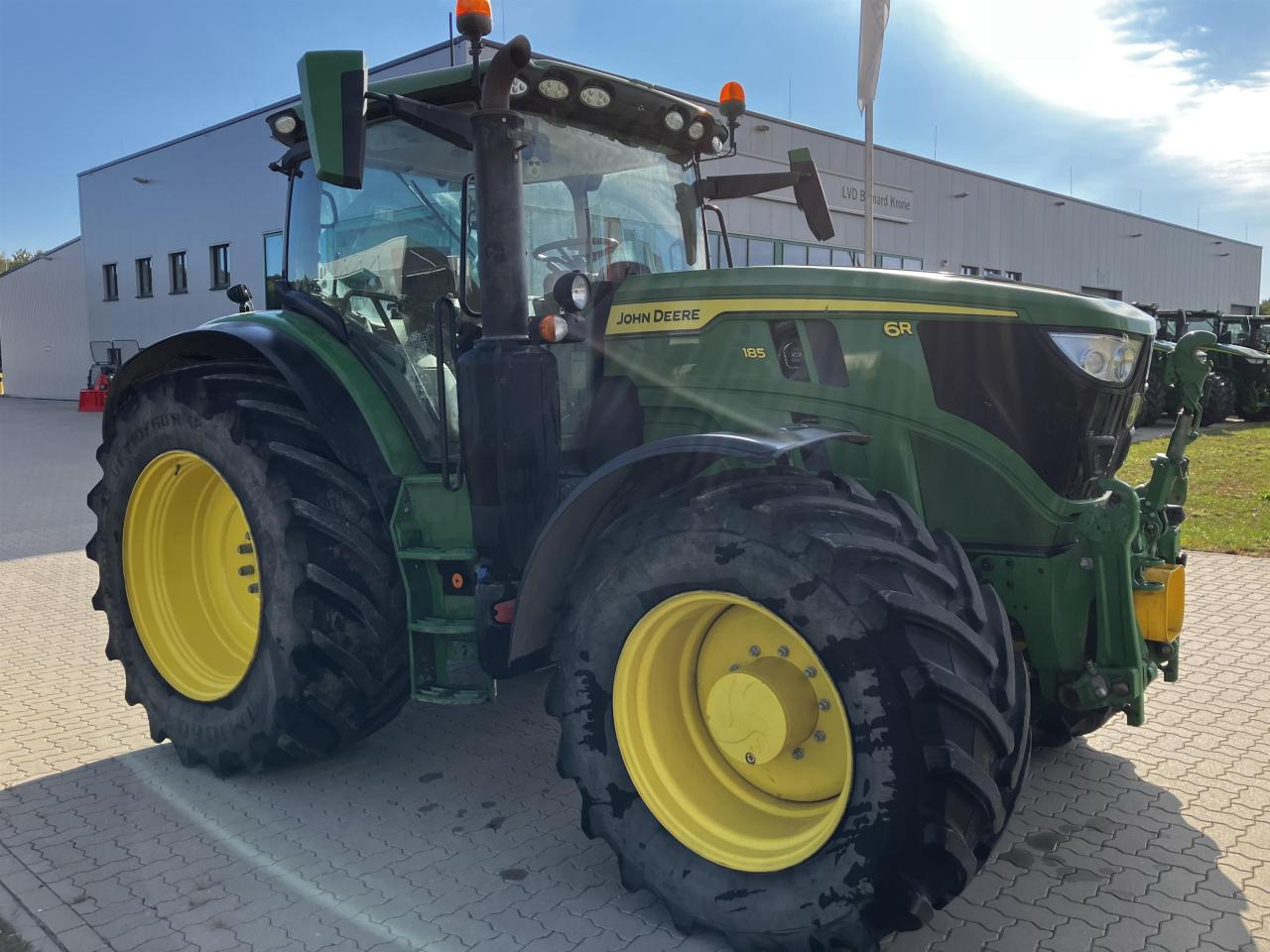John Deere 6R 185 - טרקטור חקלאי: תמונה 2 John Deere 6R 185 - טרקטור חקלאי: תמונה 2