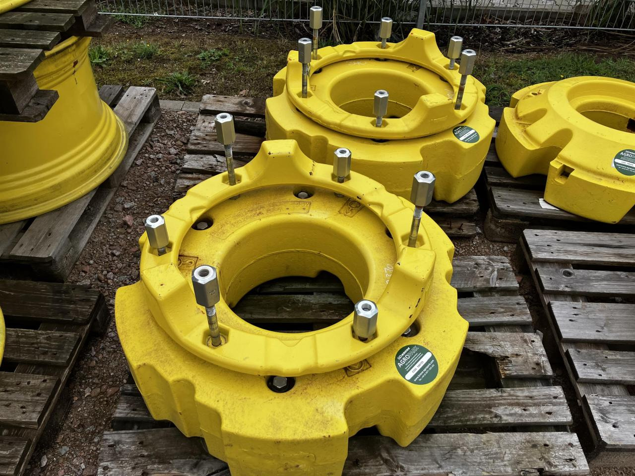 John Deere 70 kg + 900 kg - חלקי חילוף עבור מכונה חקלאית: תמונה 1 John Deere 70 kg + 900 kg - חלקי חילוף עבור מכונה חקלאית: תמונה 1