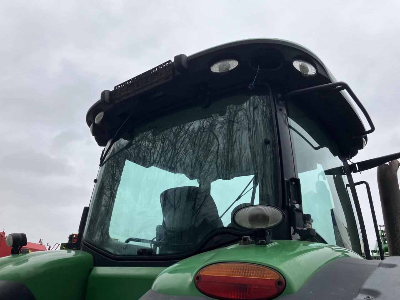 John Deere 7230R - טרקטור חקלאי: תמונה 3 John Deere 7230R - טרקטור חקלאי: תמונה 3