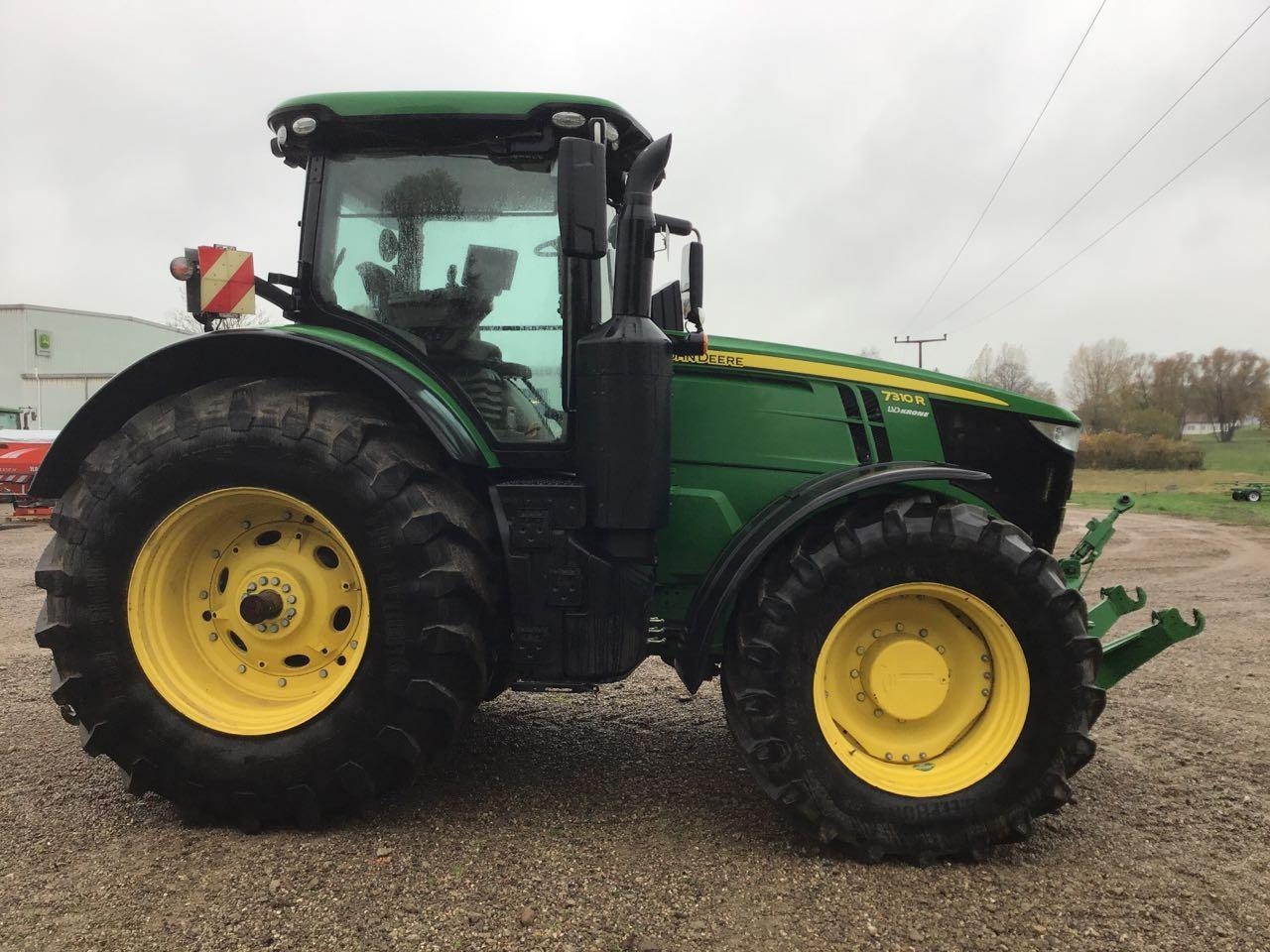 John Deere 7310R - טרקטור חקלאי: תמונה 2 John Deere 7310R - טרקטור חקלאי: תמונה 2