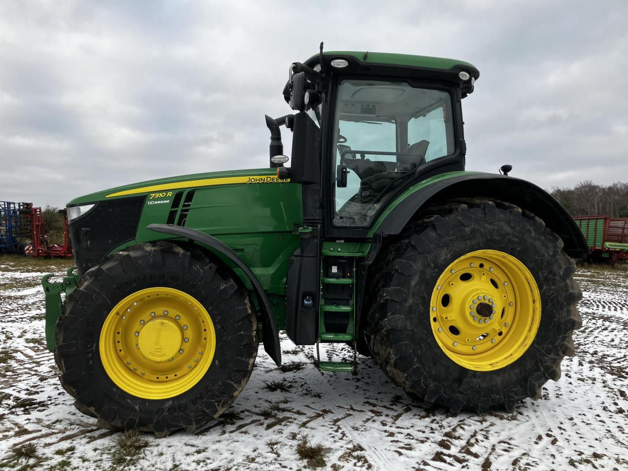 John Deere 7310R - טרקטור חקלאי: תמונה 1 John Deere 7310R - טרקטור חקלאי: תמונה 1