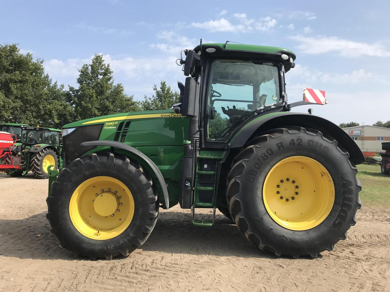John Deere 7310R - טרקטור חקלאי: תמונה 1 John Deere 7310R - טרקטור חקלאי: תמונה 1