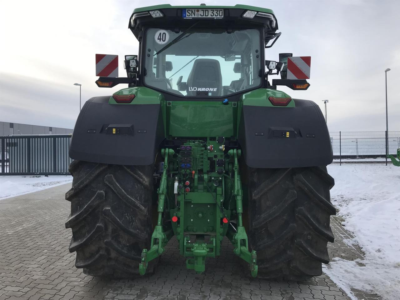 John Deere 7R 330 - טרקטור חקלאי: תמונה 5 John Deere 7R 330 - טרקטור חקלאי: תמונה 5
