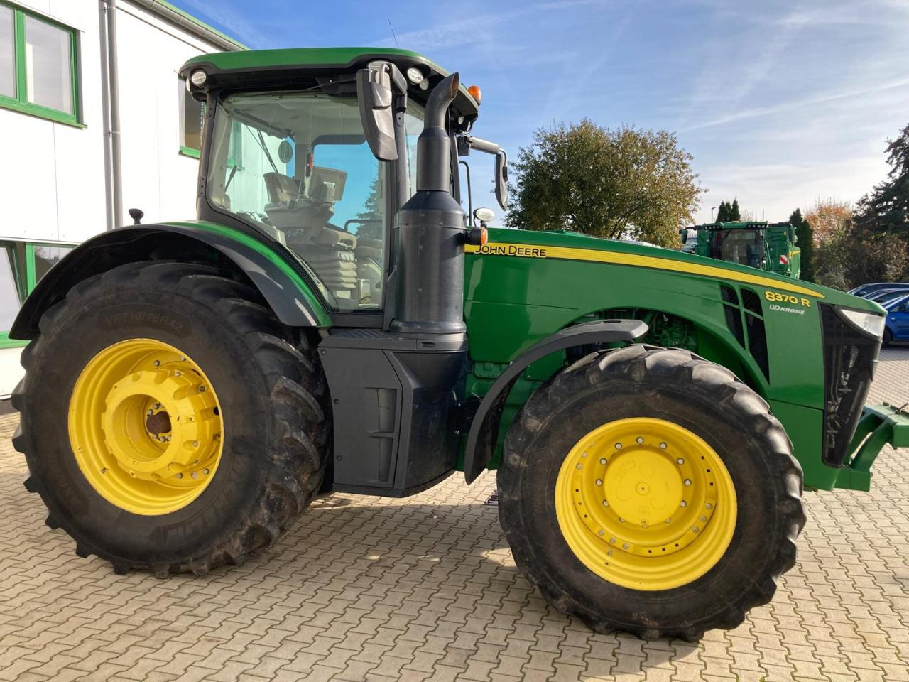 John Deere 8370R - טרקטור חקלאי: תמונה 4 John Deere 8370R - טרקטור חקלאי: תמונה 4