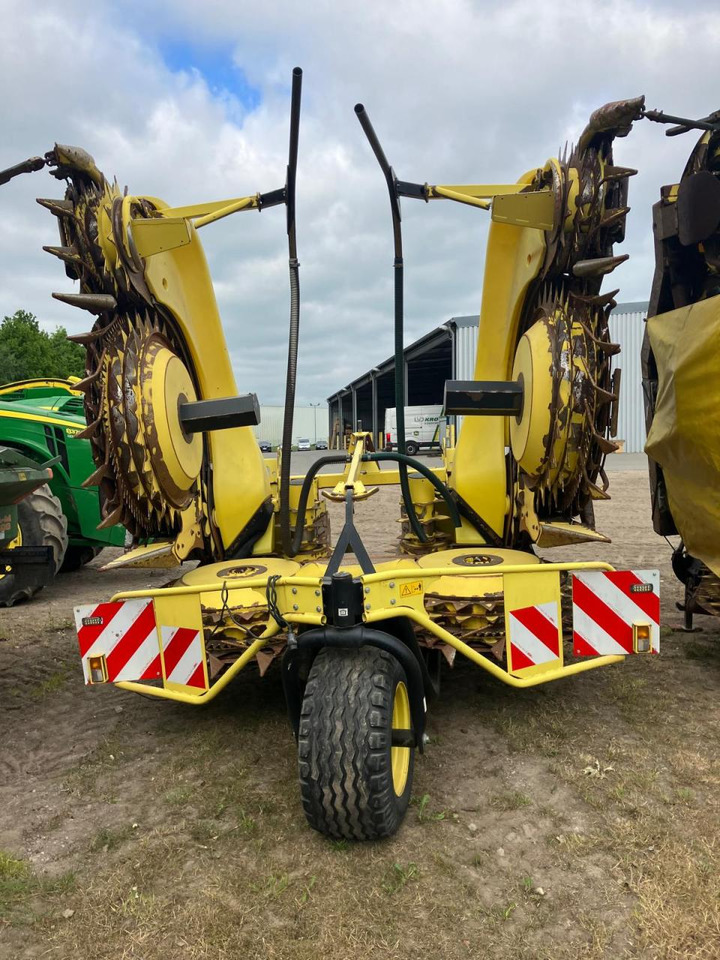 מקצרת מספוא John Deere 8500: תמונה 6