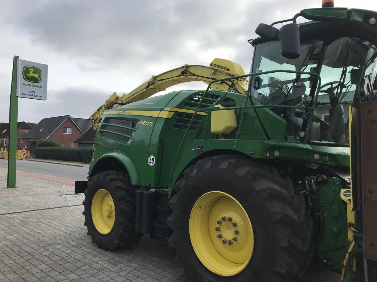 John Deere 8600 - מקצרת מספוא: תמונה 2 John Deere 8600 - מקצרת מספוא: תמונה 2