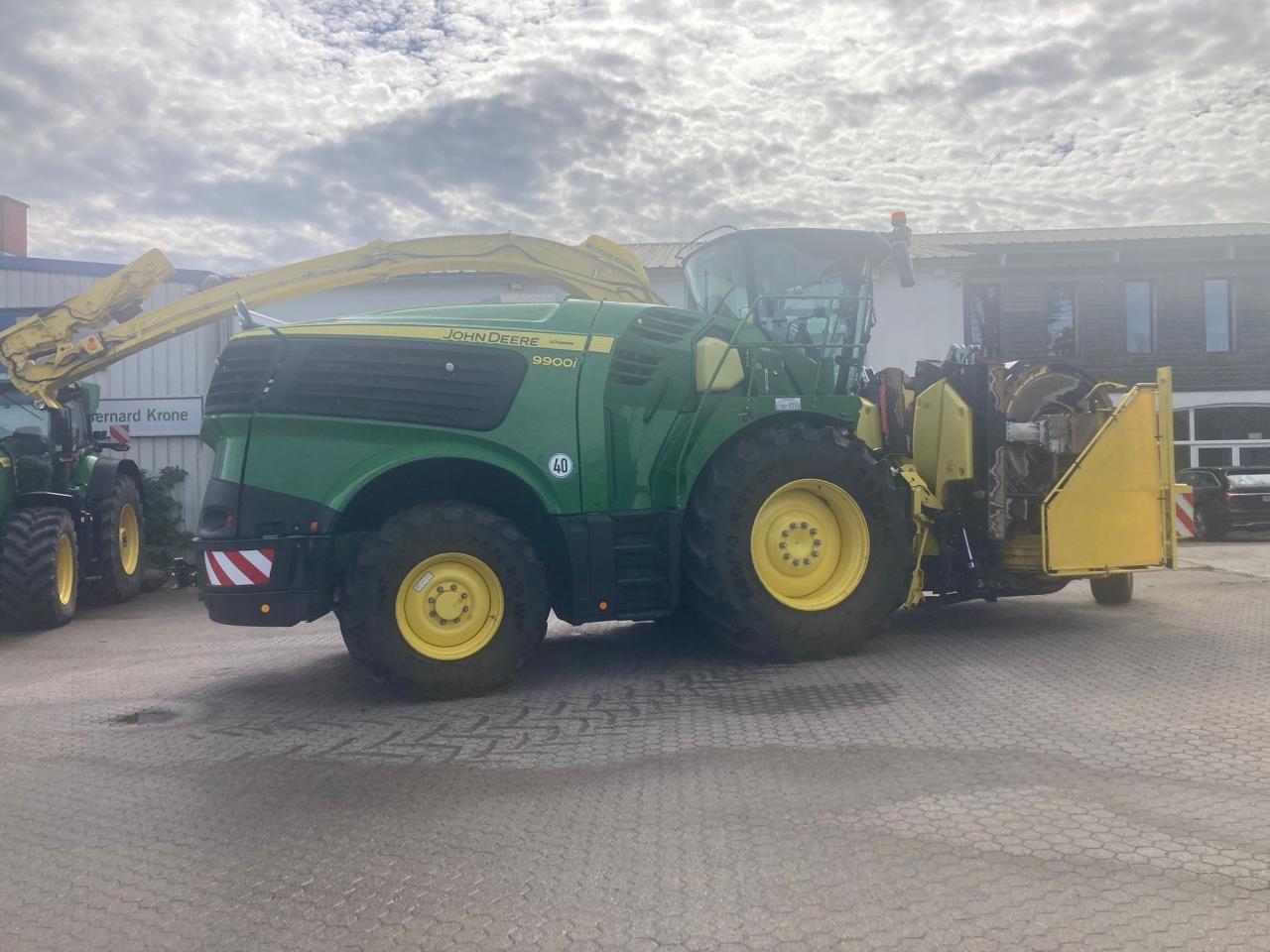 John Deere 9900i - מקצרת מספוא: תמונה 4 John Deere 9900i - מקצרת מספוא: תמונה 4