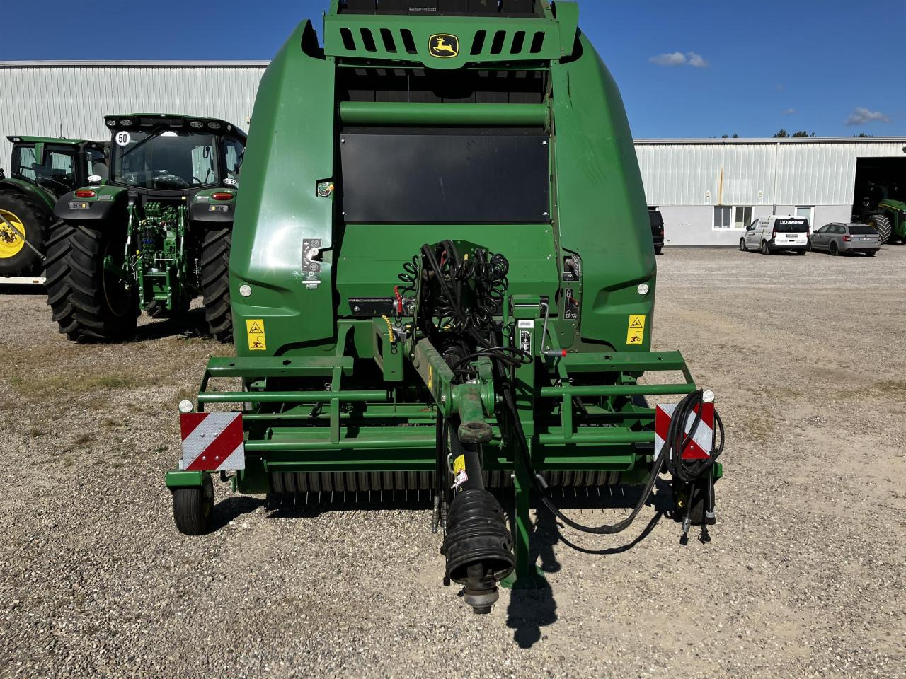 John Deere V461M MaxiCut HC13 - מכונת צרור עגולה: תמונה 3 John Deere V461M MaxiCut HC13 - מכונת צרור עגולה: תמונה 3