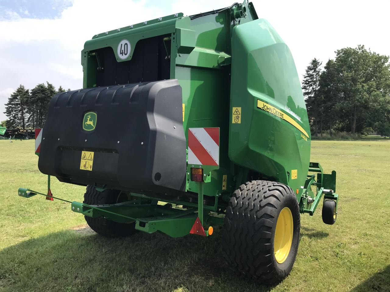 John Deere V461M - מכונת צרור עגולה: תמונה 3 John Deere V461M - מכונת צרור עגולה: תמונה 3