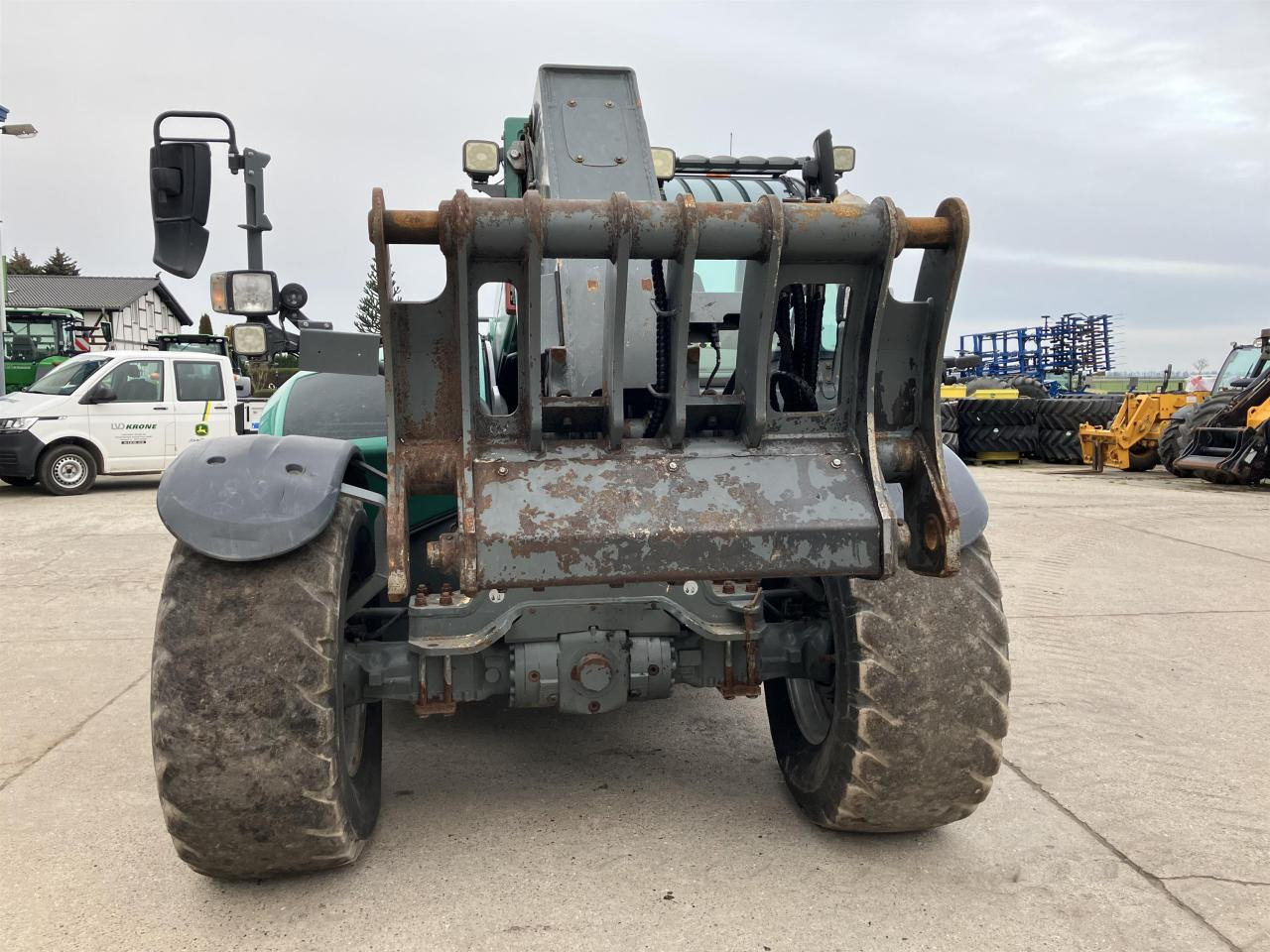 Kramer KT557 - מפעיל טלסקופי: תמונה 5 Kramer KT557 - מפעיל טלסקופי: תמונה 5