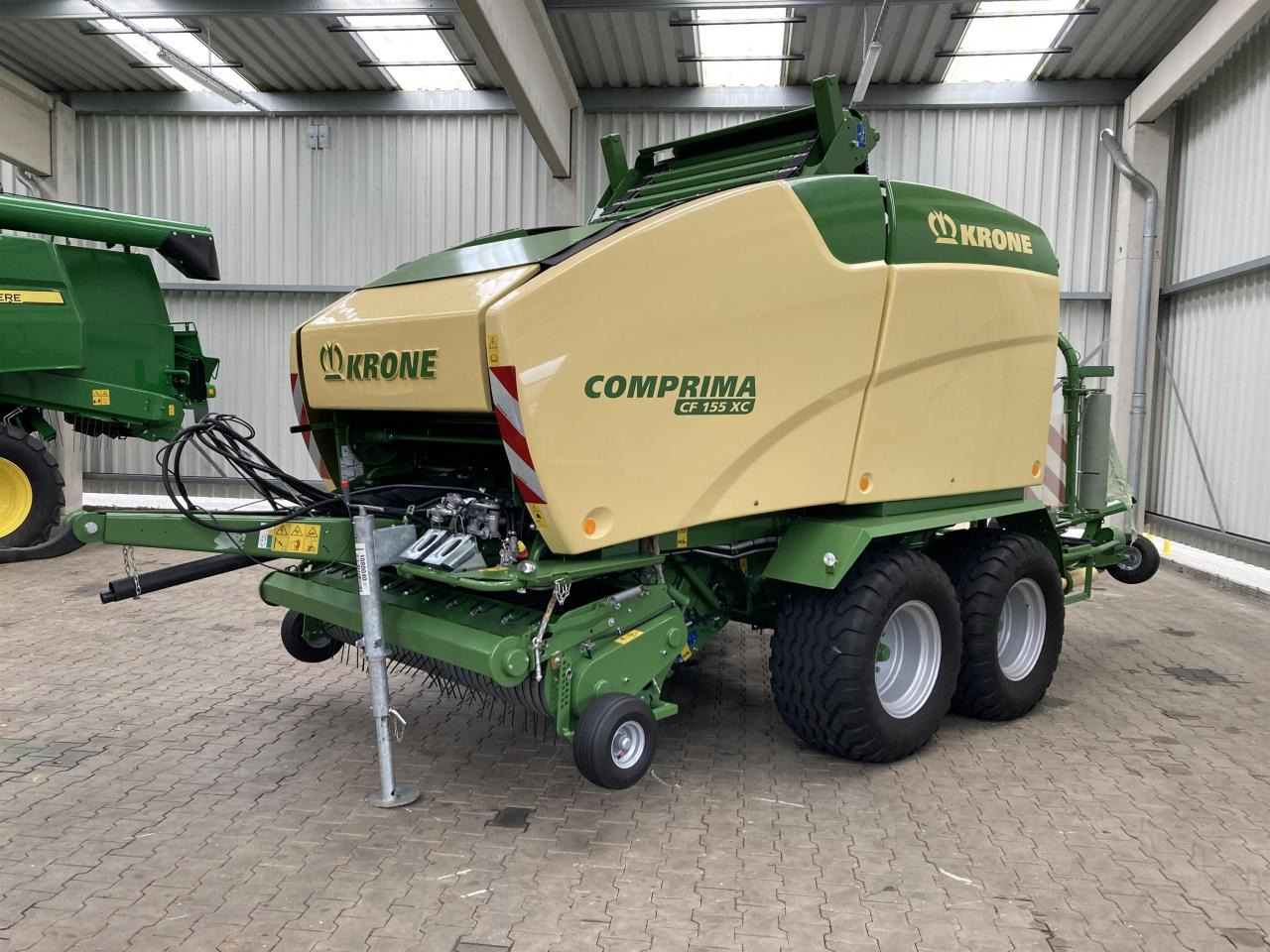 Krone CF 155 XC - מכונת צרור עגולה: תמונה 1 Krone CF 155 XC - מכונת צרור עגולה: תמונה 1