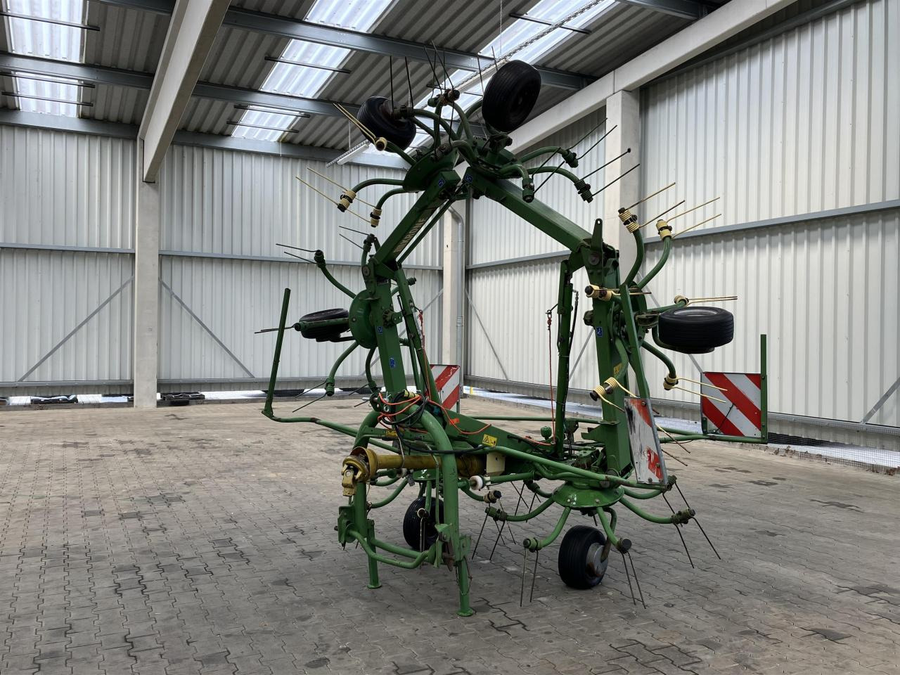 Krone KW 7.70/6x7 - גורף/ מגרפה: תמונה 1 Krone KW 7.70/6x7 - גורף/ מגרפה: תמונה 1