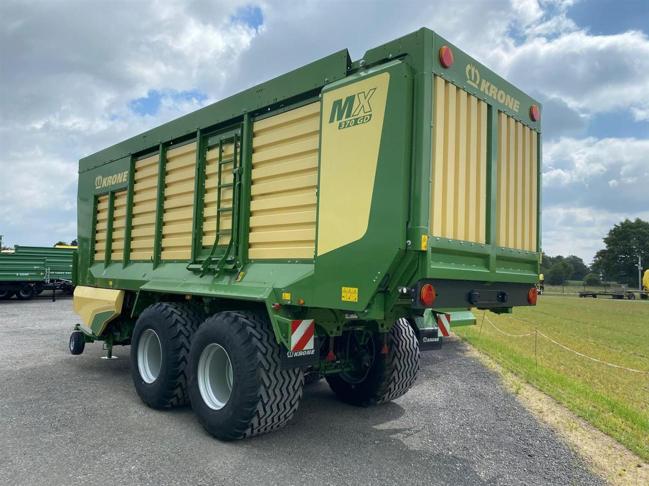 Krone MX 370 GD - עגלת טעינה עצמית: תמונה 3 Krone MX 370 GD - עגלת טעינה עצמית: תמונה 3