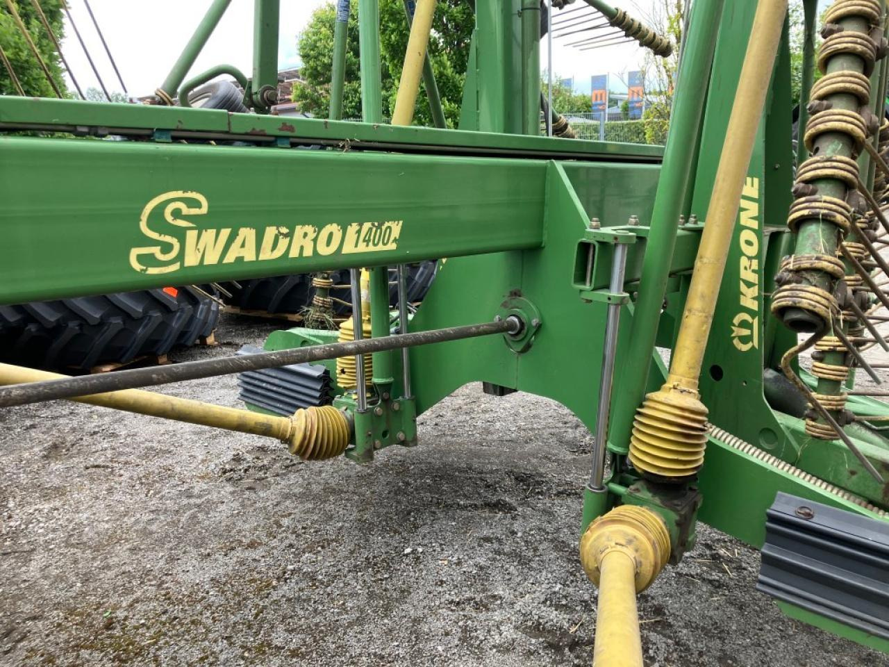גורף/ מגרפה Krone SWADRO 1400: תמונה 24