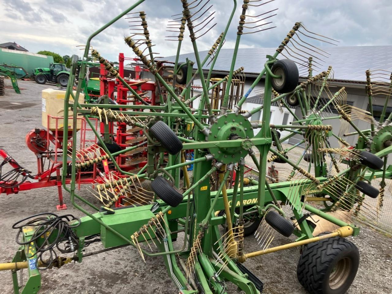 גורף/ מגרפה Krone SWADRO 1400: תמונה 20