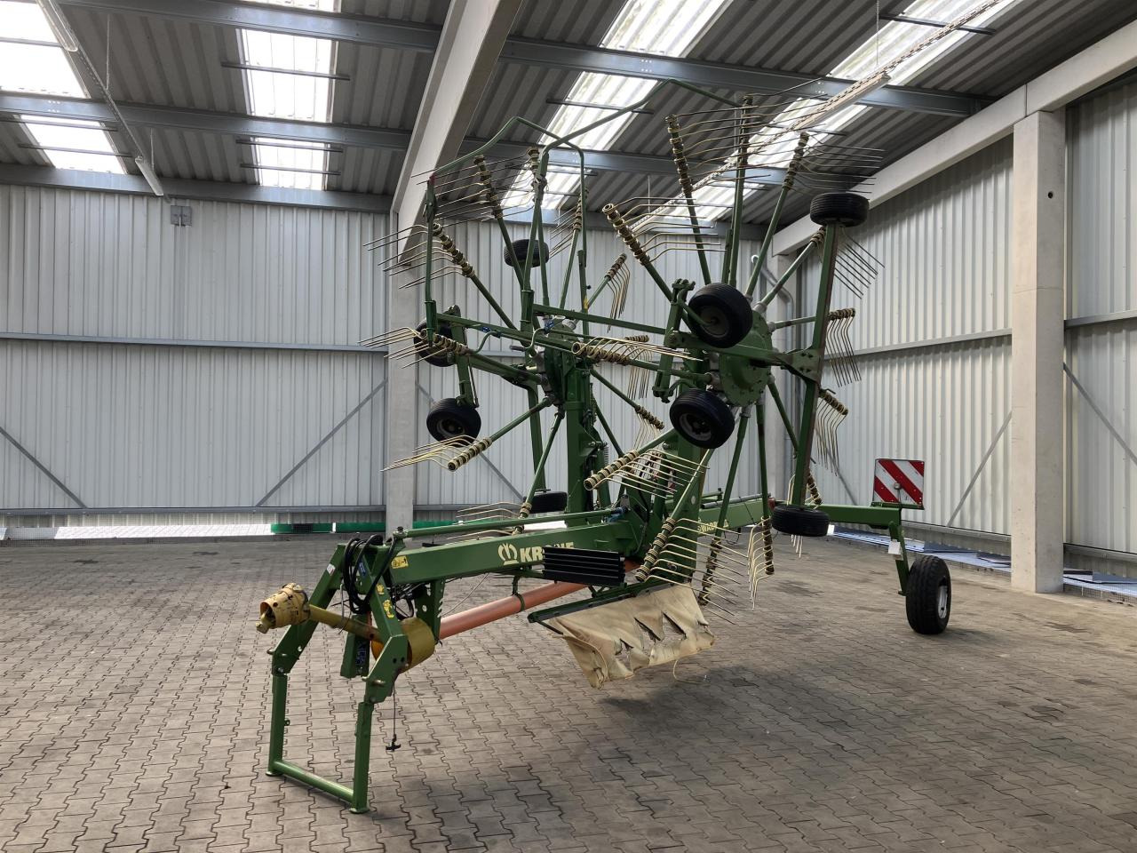 Krone SWADRO 900 - גורף/ מגרפה: תמונה 1 Krone SWADRO 900 - גורף/ מגרפה: תמונה 1