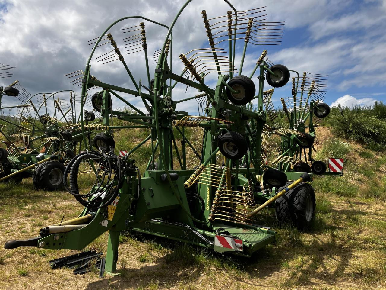 Krone Swadro 1400 Plus - גורף/ מגרפה: תמונה 3 Krone Swadro 1400 Plus - גורף/ מגרפה: תמונה 3