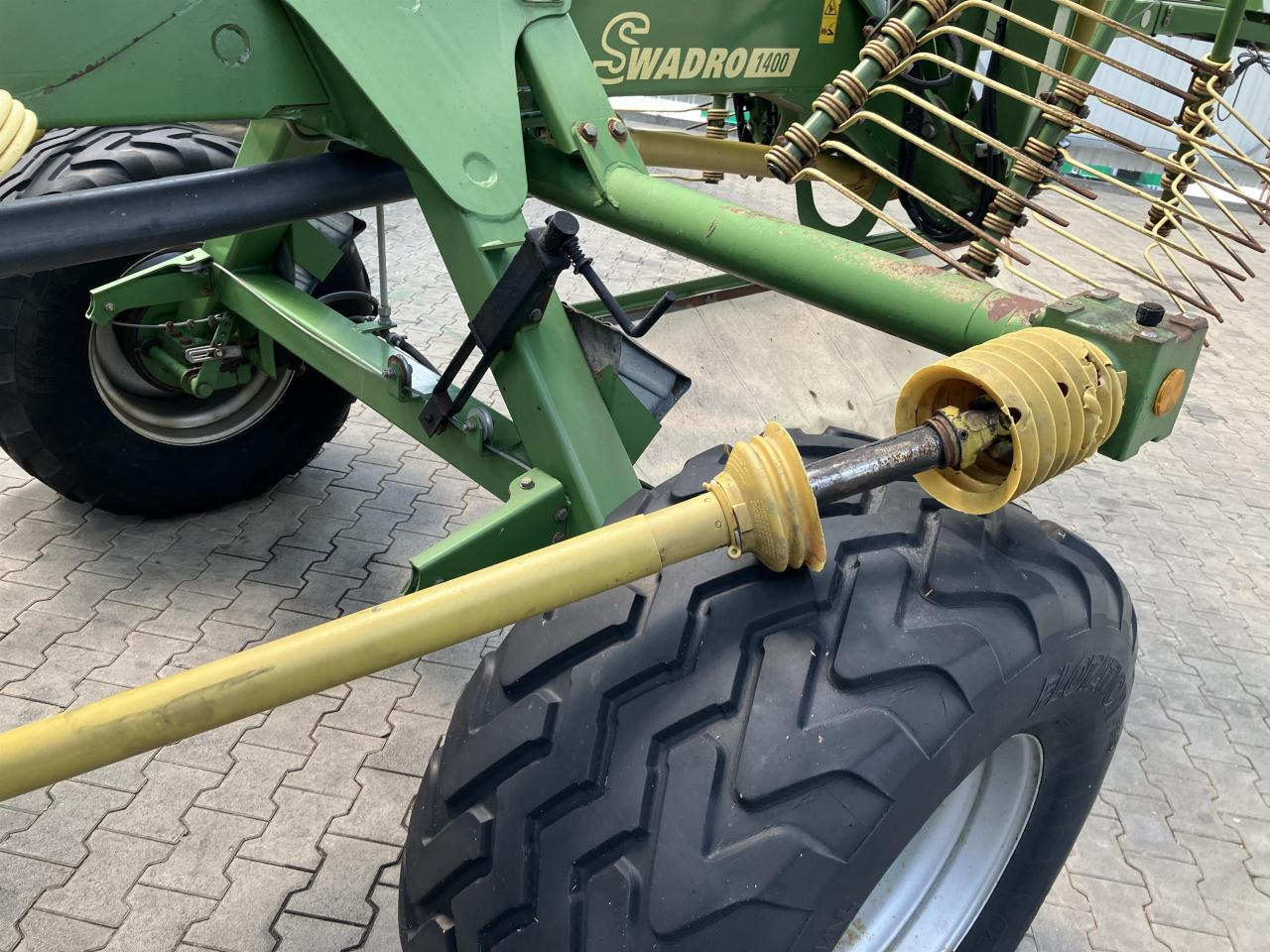 גורף/ מגרפה Krone Swadro 1400: תמונה 8