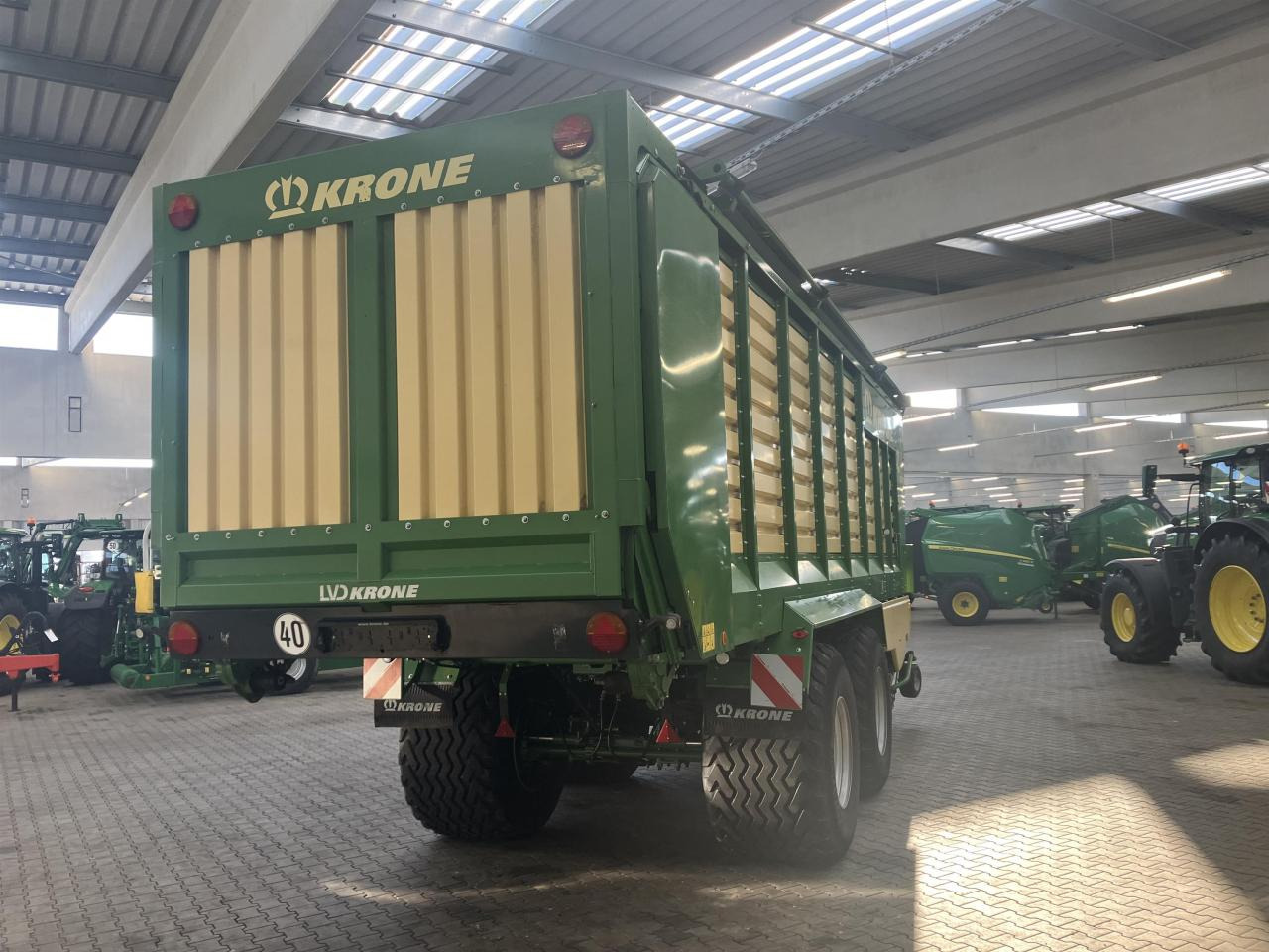 Krone ZX 470 GD - עגלת טעינה עצמית: תמונה 3 Krone ZX 470 GD - עגלת טעינה עצמית: תמונה 3