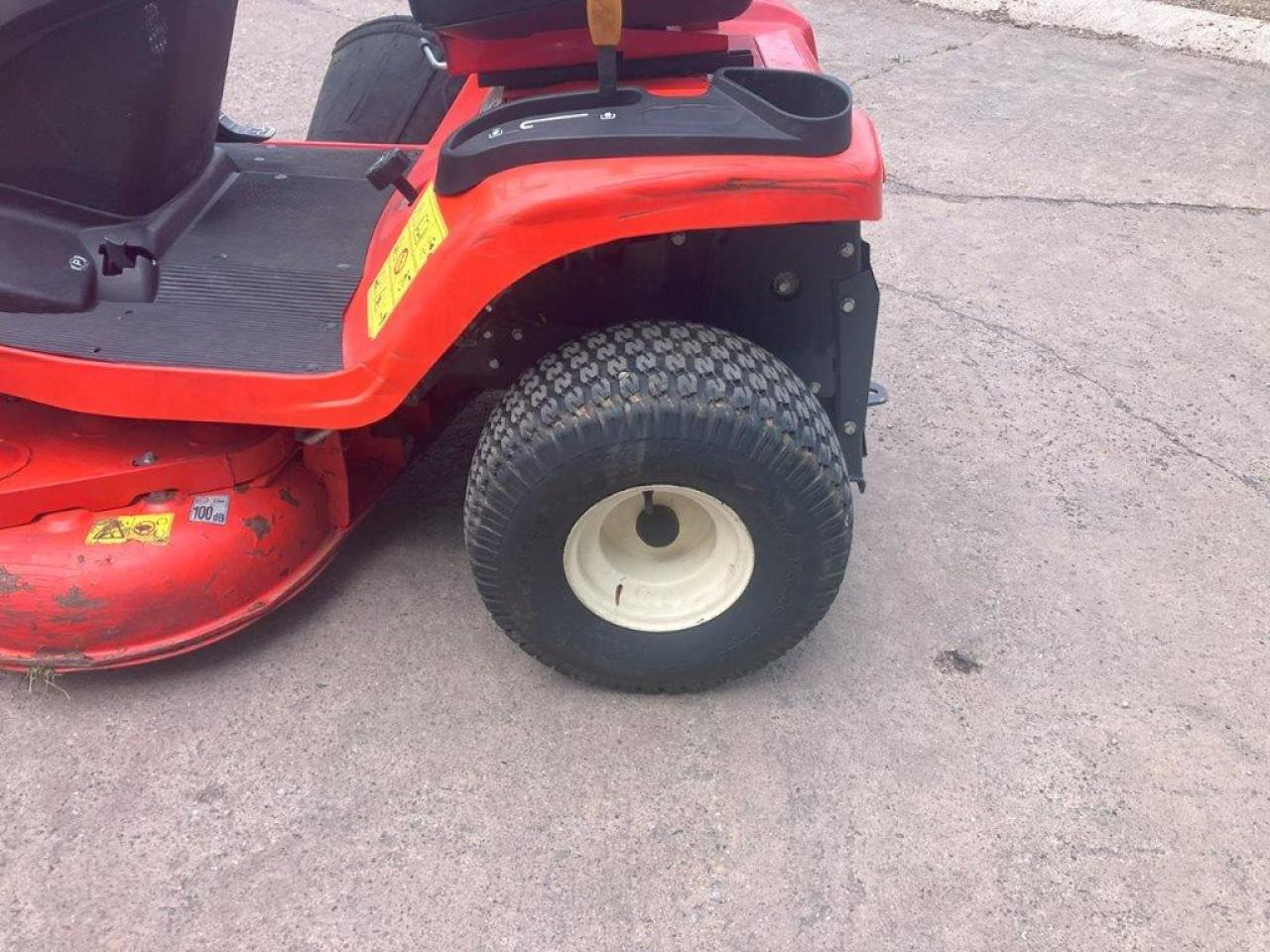 Kubota GR1600-ID-II - מכסחת גינה: תמונה 5 Kubota GR1600-ID-II - מכסחת גינה: תמונה 5