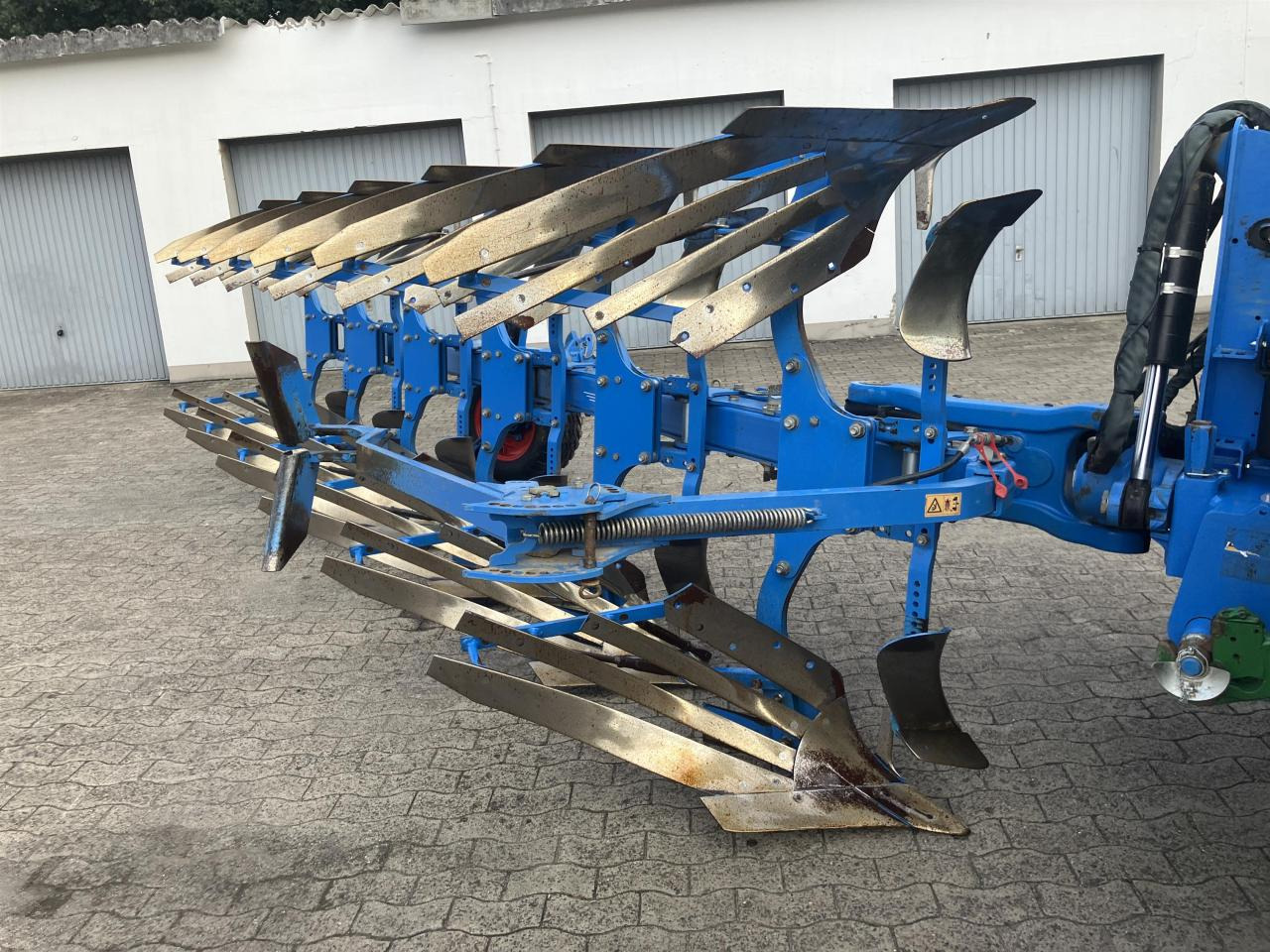 Lemken Juwel 8 MV 5+1 N 100 - מחרשה: תמונה 1 Lemken Juwel 8 MV 5+1 N 100 - מחרשה: תמונה 1