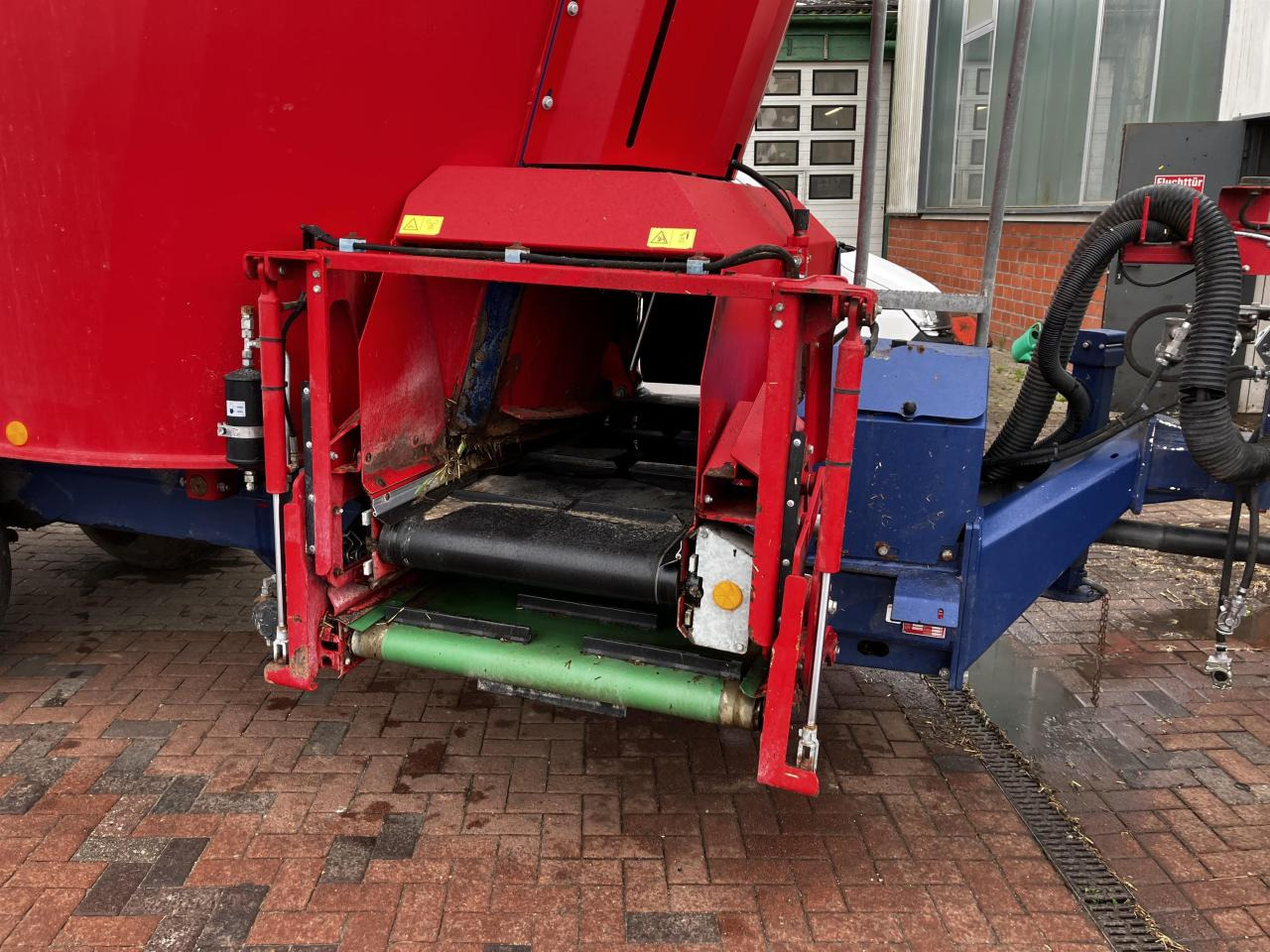Mayer Trailed Line DUO 18 - עגלת מערבל מספוא: תמונה 4 Mayer Trailed Line DUO 18 - עגלת מערבל מספוא: תמונה 4