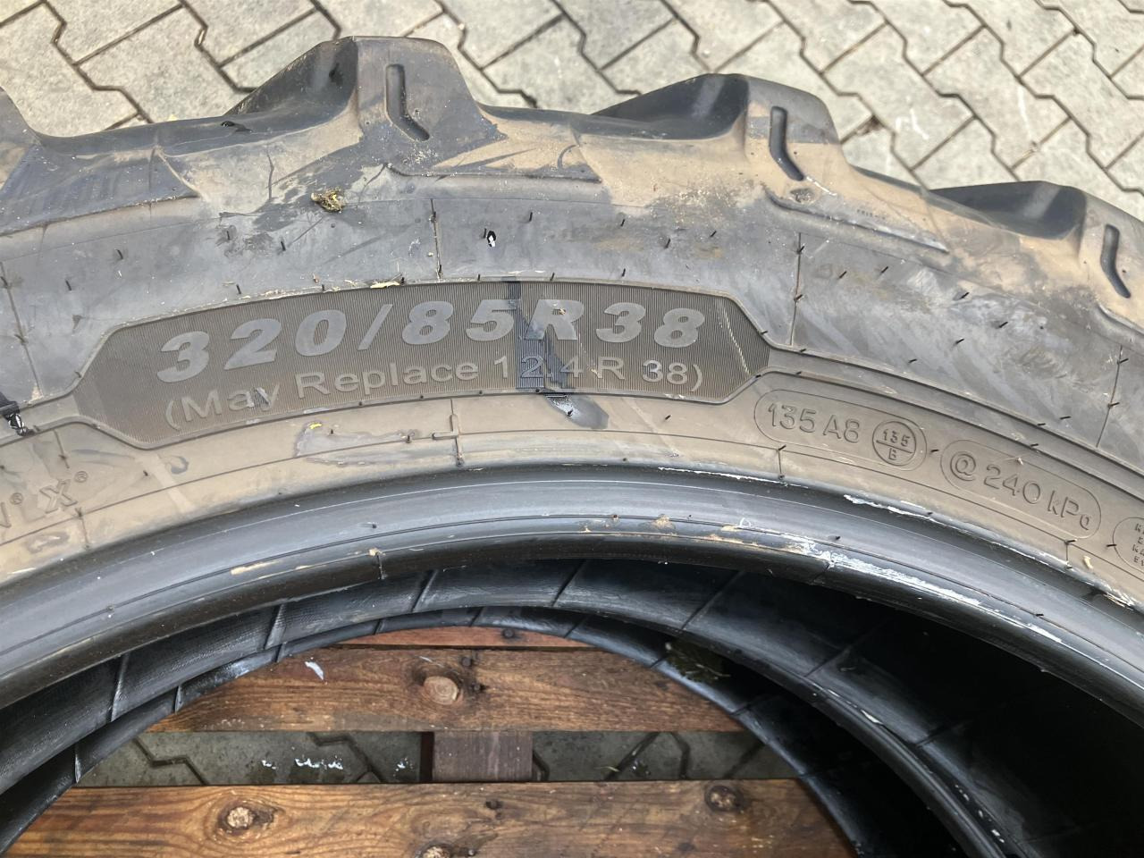 Michelin 320/85R38 - צמיג עבור מכונה חקלאית: תמונה 4 Michelin 320/85R38 - צמיג עבור מכונה חקלאית: תמונה 4
