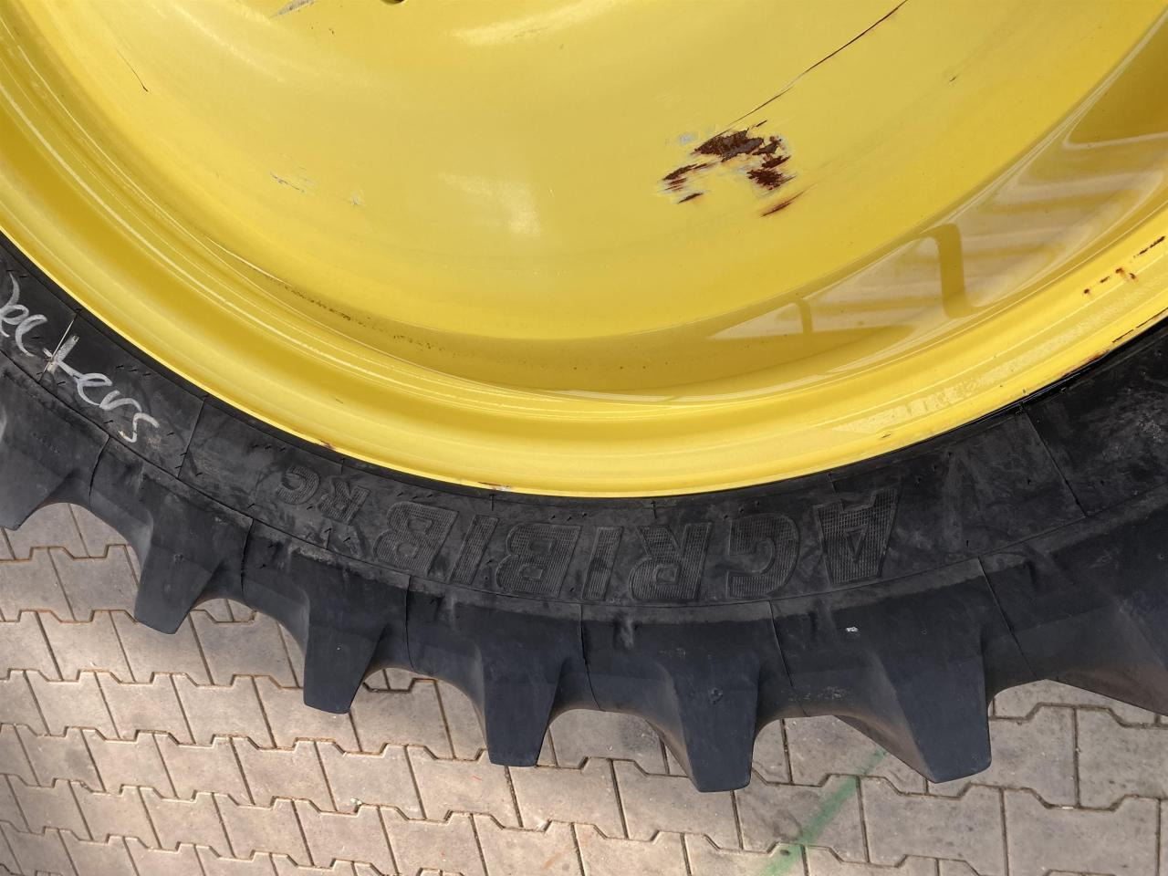 Michelin 320/85R38 - צמיג עבור מכונה חקלאית: תמונה 5 Michelin 320/85R38 - צמיג עבור מכונה חקלאית: תמונה 5