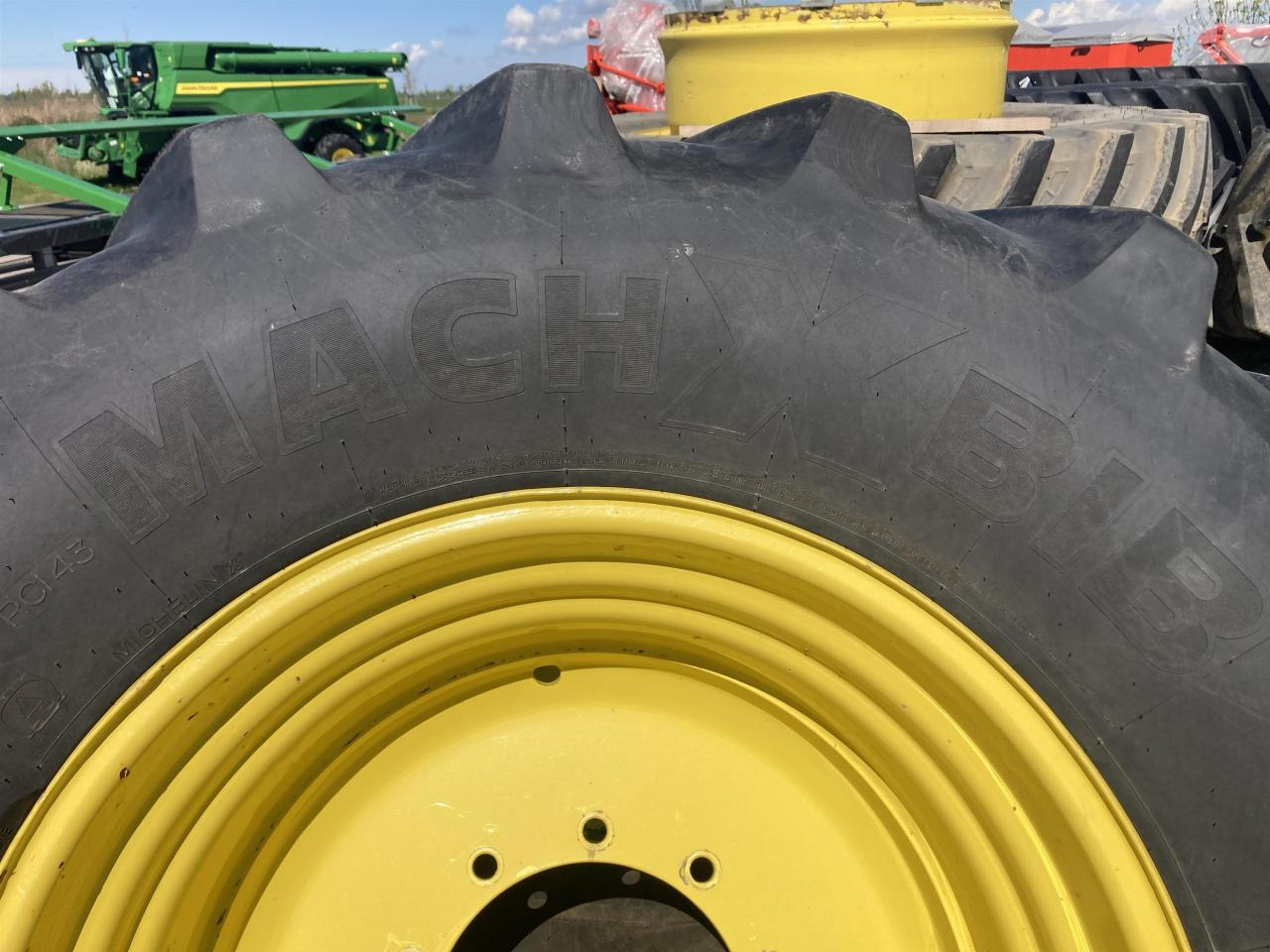 Michelin 600/70R30 - צמיג עבור מכונה חקלאית: תמונה 4 Michelin 600/70R30 - צמיג עבור מכונה חקלאית: תמונה 4