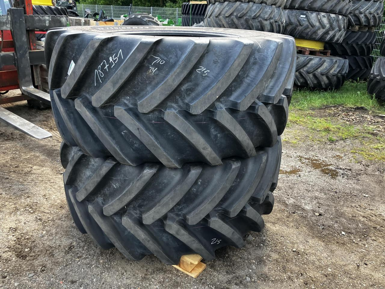 Michelin 710/55R34 VF - צמיג עבור מכונה חקלאית: תמונה 2 Michelin 710/55R34 VF - צמיג עבור מכונה חקלאית: תמונה 2