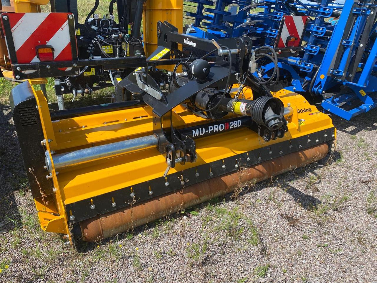 Müthing MU-PRO/F 860 Vario - מכסחת תבואה: תמונה 2 Müthing MU-PRO/F 860 Vario - מכסחת תבואה: תמונה 2