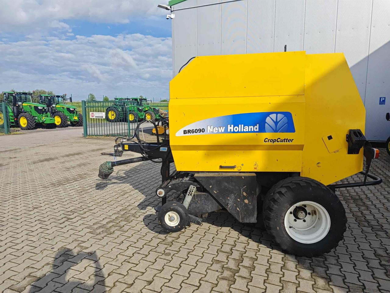 New Holland BR6090 - מכונת צרור עגולה: תמונה 2 New Holland BR6090 - מכונת צרור עגולה: תמונה 2