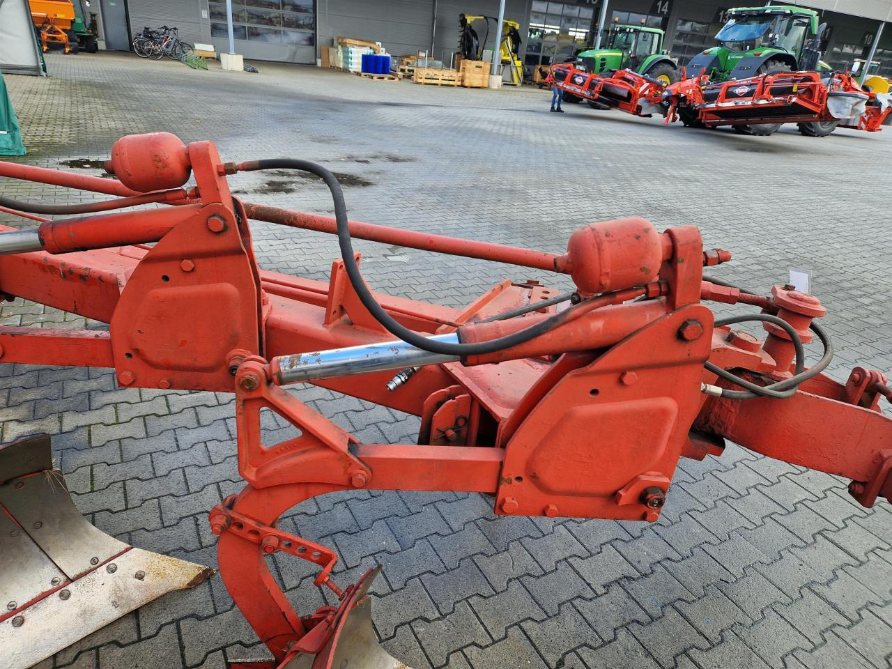 Niemeyer 6-Schar Beetpflug - מחרשה: תמונה 5 Niemeyer 6-Schar Beetpflug - מחרשה: תמונה 5