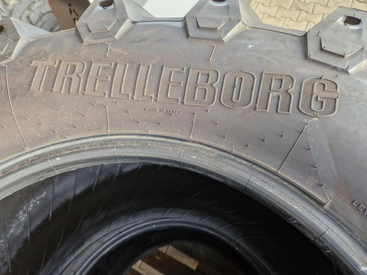 Trelleborg 600/65R28 - צמיג עבור מכונה חקלאית: תמונה 3 Trelleborg 600/65R28 - צמיג עבור מכונה חקלאית: תמונה 3