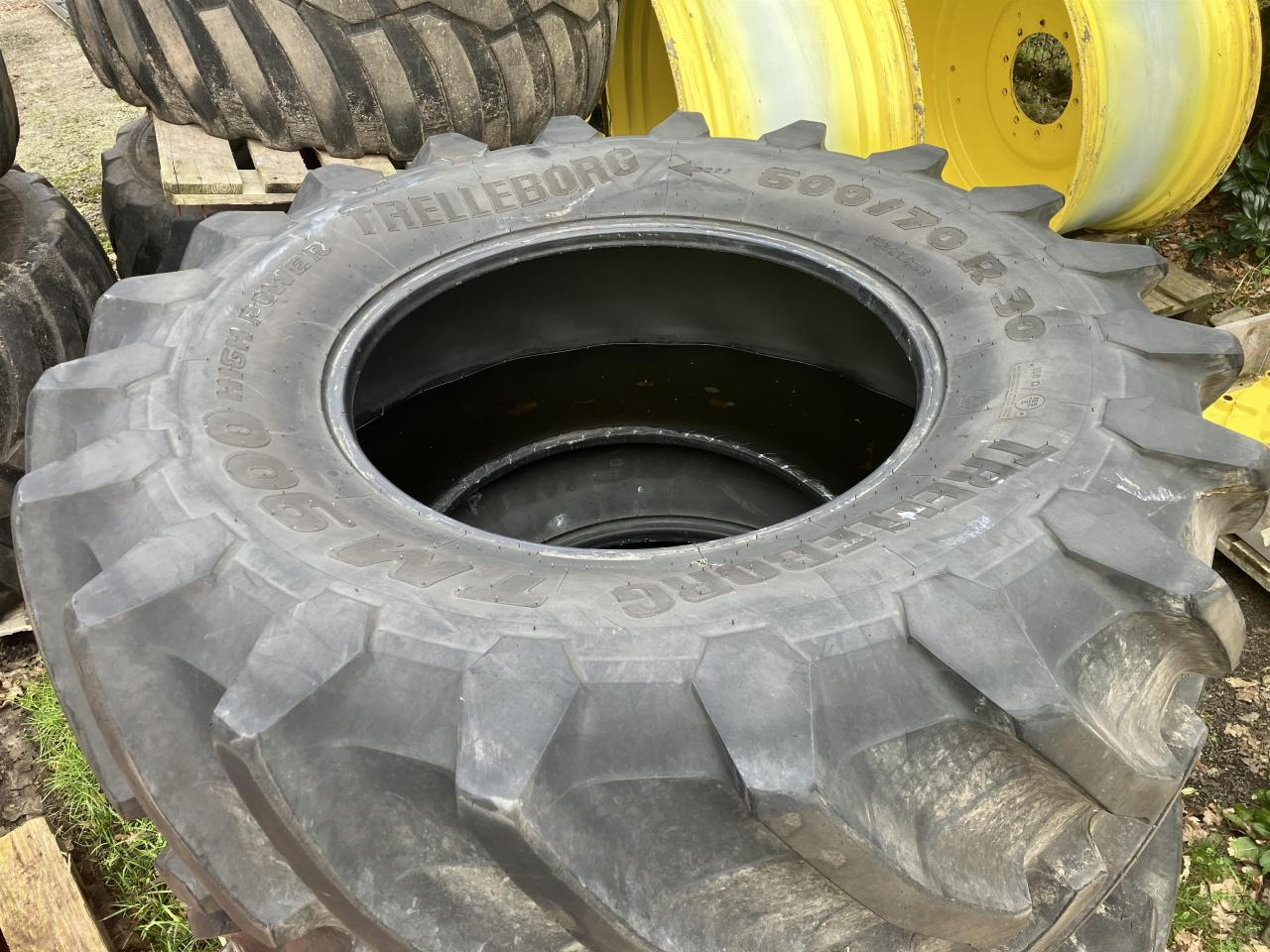 Trelleborg 600/70R30 - צמיג עבור מכונה חקלאית: תמונה 2 Trelleborg 600/70R30 - צמיג עבור מכונה חקלאית: תמונה 2