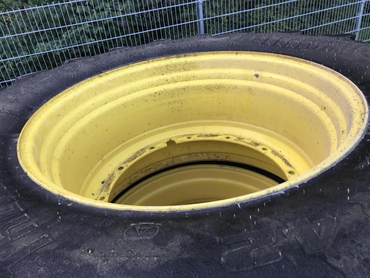 Trelleborg 710/75R42 - צמיג עבור מכונה חקלאית: תמונה 2 Trelleborg 710/75R42 - צמיג עבור מכונה חקלאית: תמונה 2