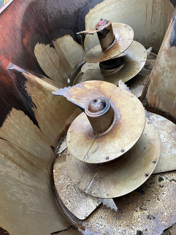 Trioliet Solomix 2-1600 VLH-B - עגלת מערבל מספוא: תמונה 5 Trioliet Solomix 2-1600 VLH-B - עגלת מערבל מספוא: תמונה 5