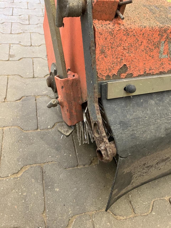 Tuchel Simplex 150 - מטאטא: תמונה 5 Tuchel Simplex 150 - מטאטא: תמונה 5