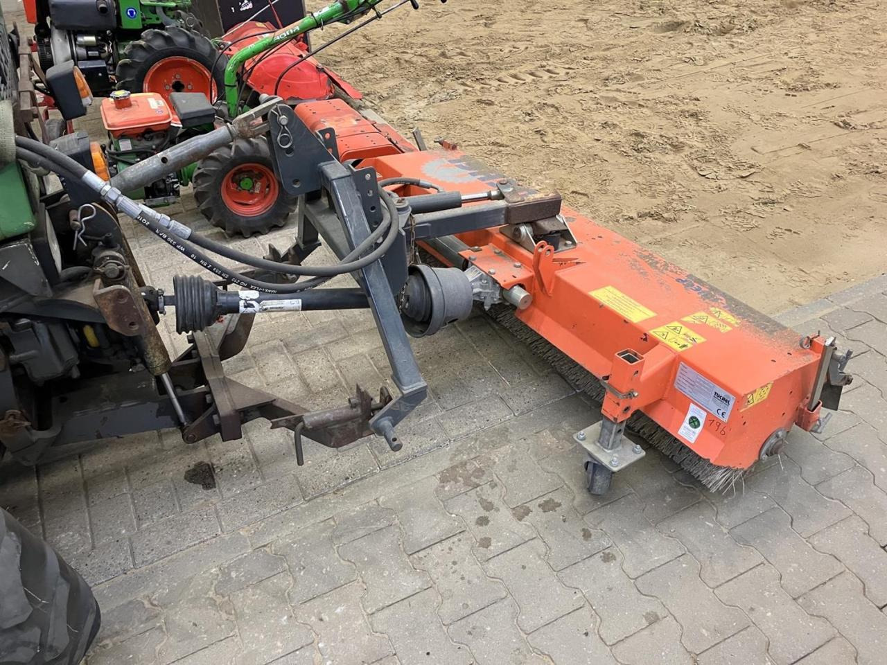 Tuchel Simplex 150 - מטאטא: תמונה 3 Tuchel Simplex 150 - מטאטא: תמונה 3