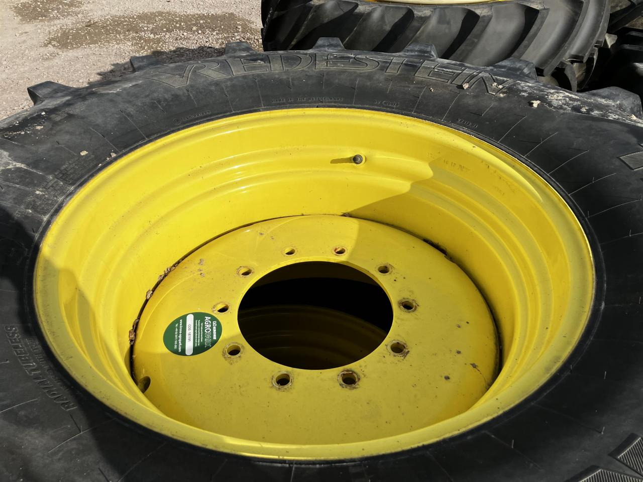 Vredestein 600/70R30 - צמיג עבור מכונה חקלאית: תמונה 4 Vredestein 600/70R30 - צמיג עבור מכונה חקלאית: תמונה 4
