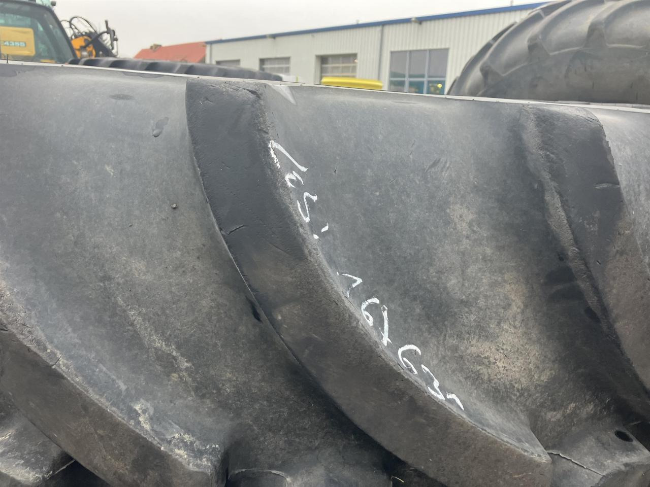 Vredestein 600/70R30 - צמיג עבור מכונה חקלאית: תמונה 2 Vredestein 600/70R30 - צמיג עבור מכונה חקלאית: תמונה 2