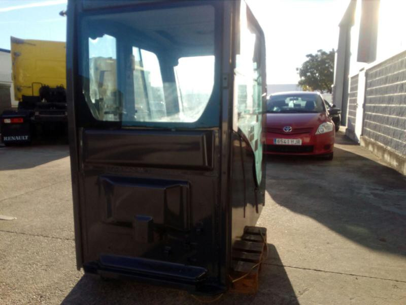 Cab ROPS HITACHI ZX270-3 ZX280-3 4665065 - תא עבור מכונת בנייה: תמונה 4 Cab ROPS HITACHI ZX270-3 ZX280-3 4665065 - תא עבור מכונת בנייה: תמונה 4