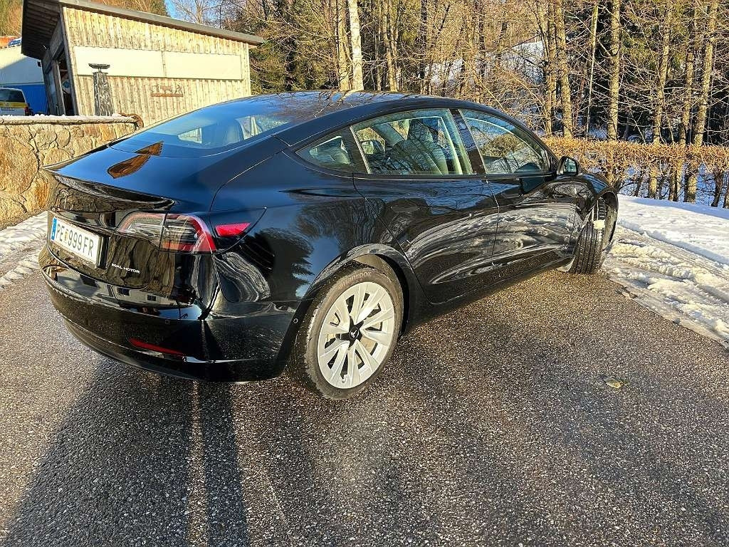 Tesla Model 3 Long Range - מכונית: תמונה 3 Tesla Model 3 Long Range - מכונית: תמונה 3