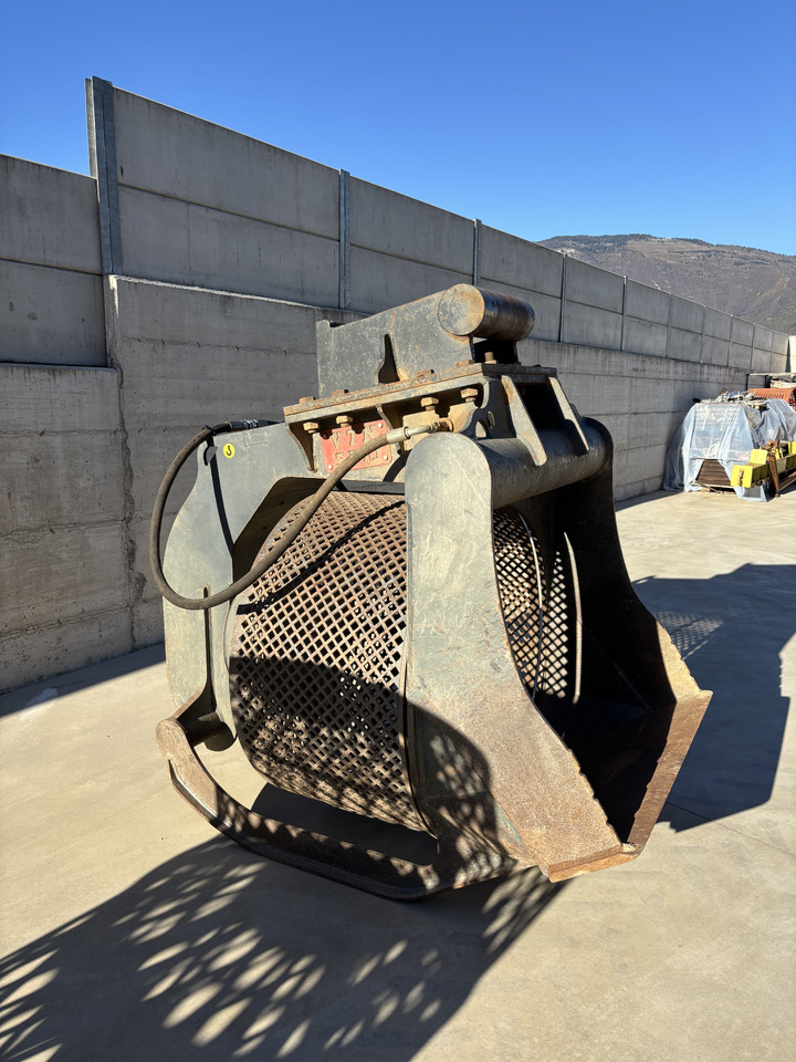 VTN SR10 screening bucket - USED - דלי עבור מחפר: תמונה 1 VTN SR10 screening bucket - USED - דלי עבור מחפר: תמונה 1