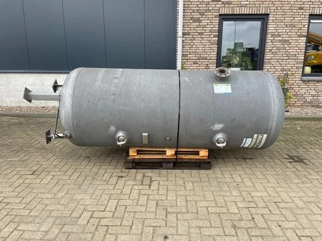 Atlas-Copco 3.000 Liter Gegalvaniseerde Verticale luchtketel 11 Bar - מדחס אוויר: תמונה 1 Atlas-Copco 3.000 Liter Gegalvaniseerde Verticale luchtketel 11 Bar - מדחס אוויר: תמונה 1
