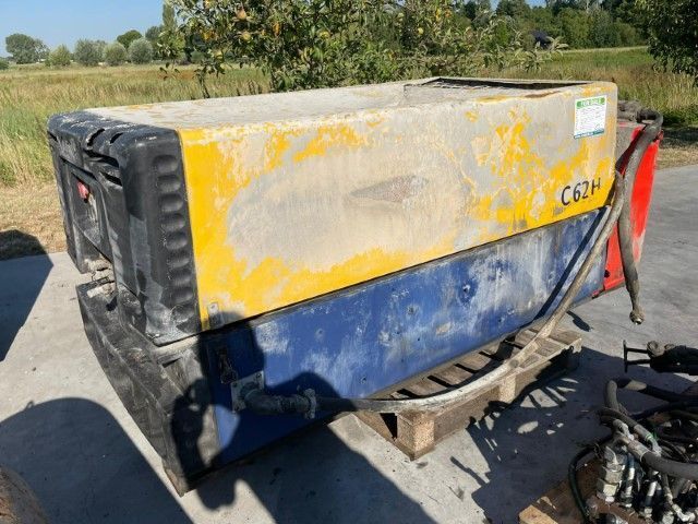 Compair C62HS Deutz 6.2 m3 / min Silent Diesel Schroefcompressor - מדחס אוויר: תמונה 5 Compair C62HS Deutz 6.2 m3 / min Silent Diesel Schroefcompressor - מדחס אוויר: תמונה 5