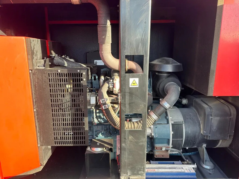 ערכת גנרטורים Europower EPUS44TDE Kubota Leroy Somer 44 kVA Supersilent Rental generatorset: תמונה 10